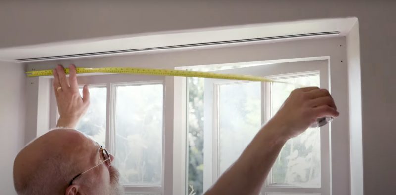 measuring the top of a window for a made to measure roller blind