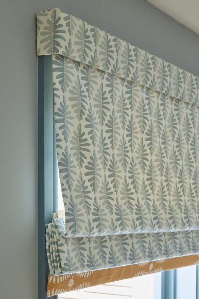 roman blind outside recess with a pelmet