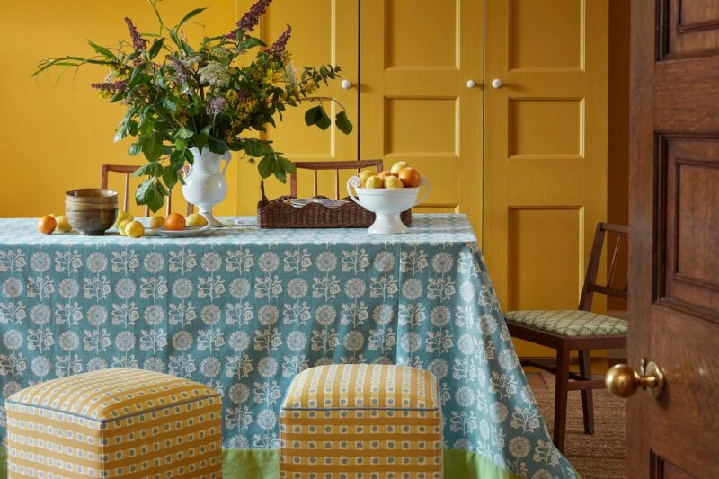 Tablecloth made from patterned sunflower fabric