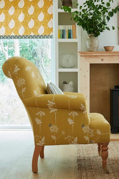 Cow Parsley - Ochre armchair
