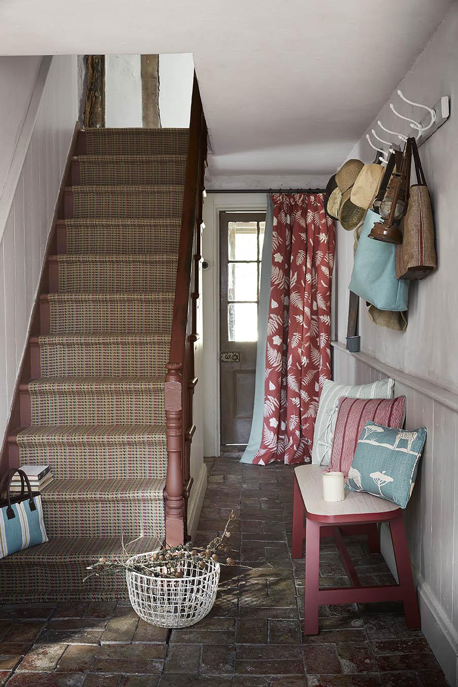 Styling Tips to Make Your Hallway Feel Light and Welcoming