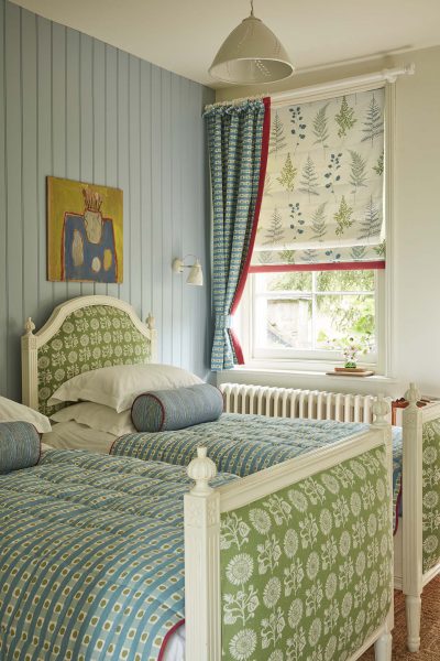 From Window Seats to Sofas: Using Made to Measure Cushions Throughout Your Home