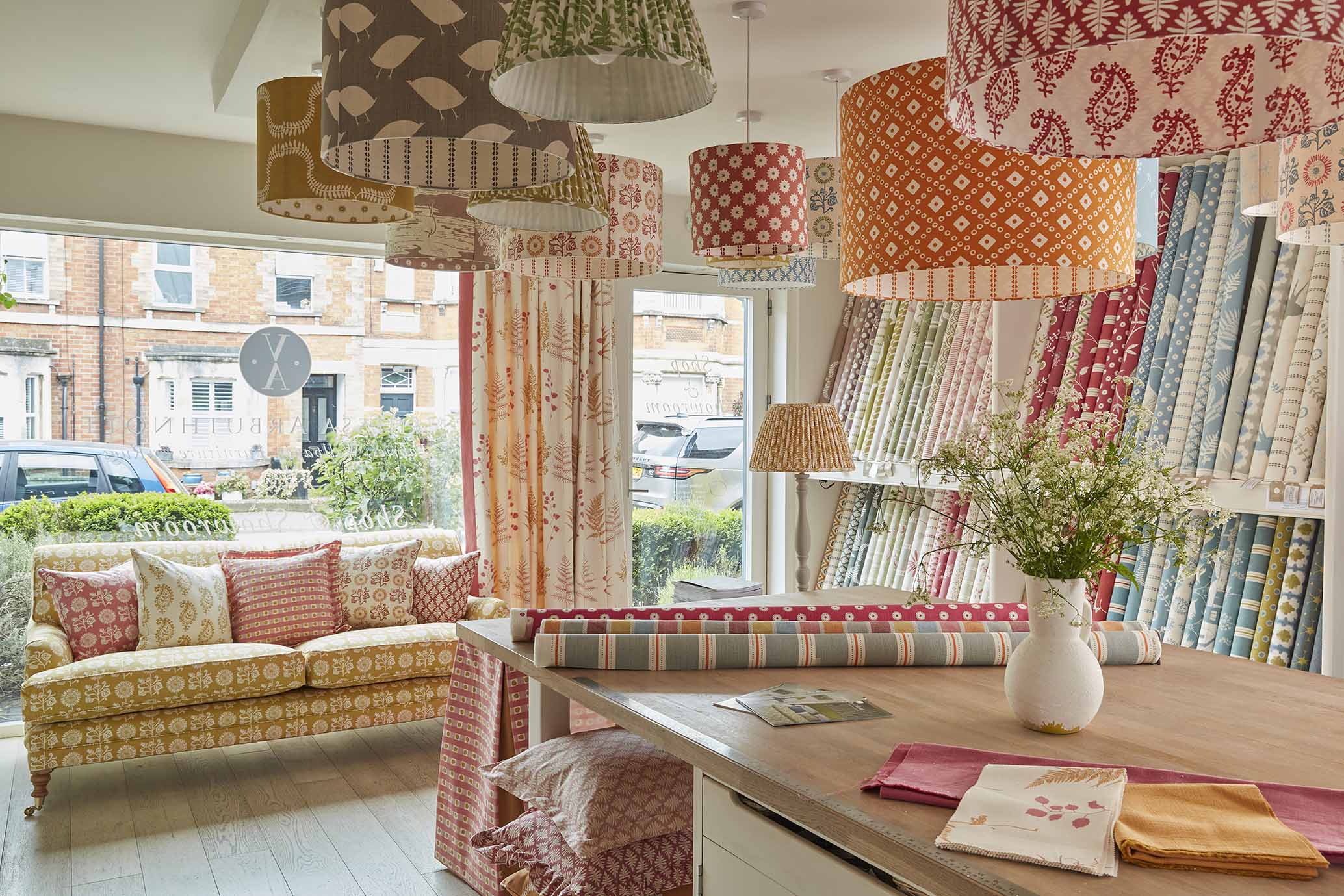 <p>Visit our <em><strong>showroom</strong></em></p>