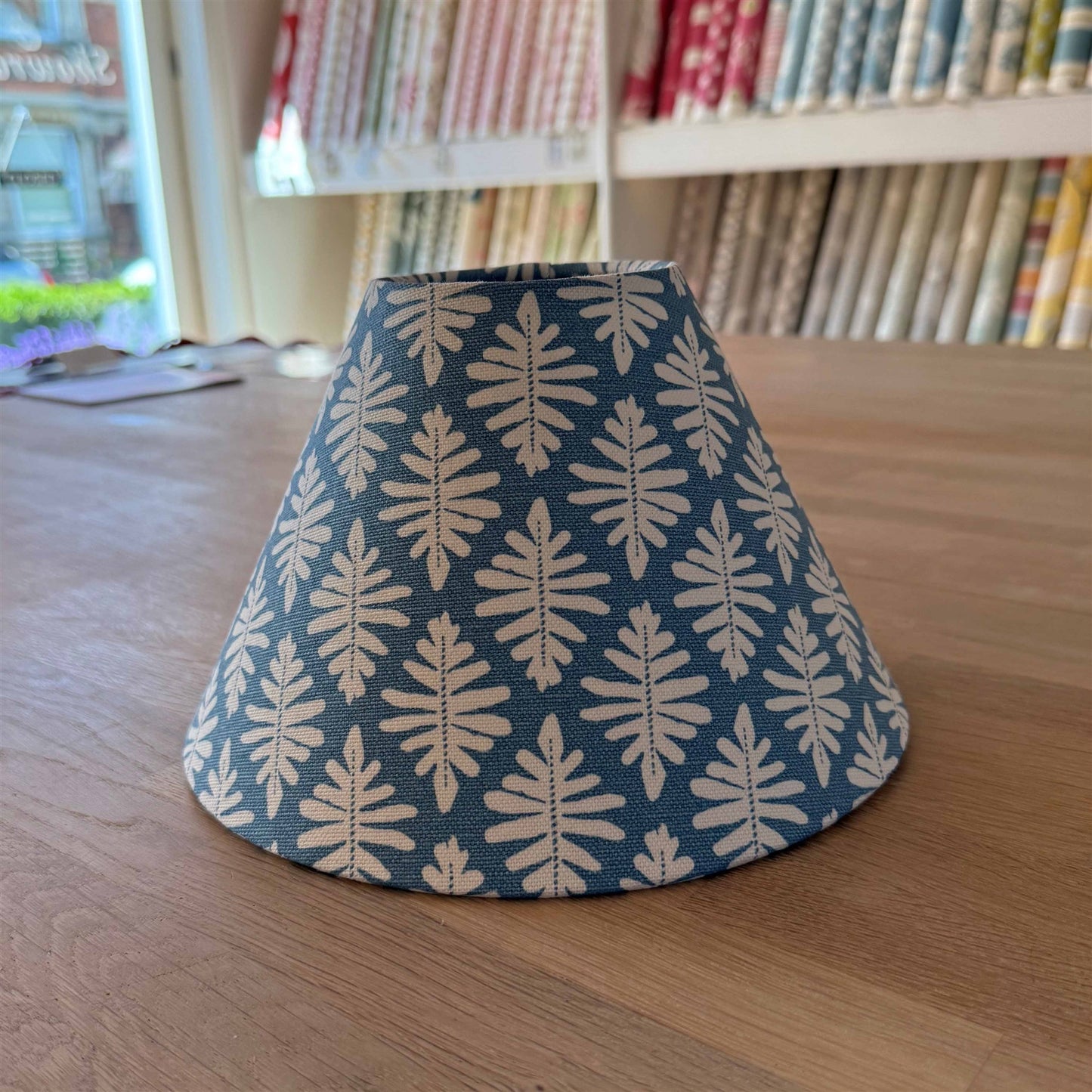 Little Fern - Soft Cornflower - Small Empire, for lamp base