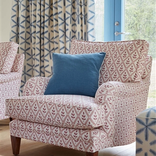 Traditional Armchair with Back Cushion