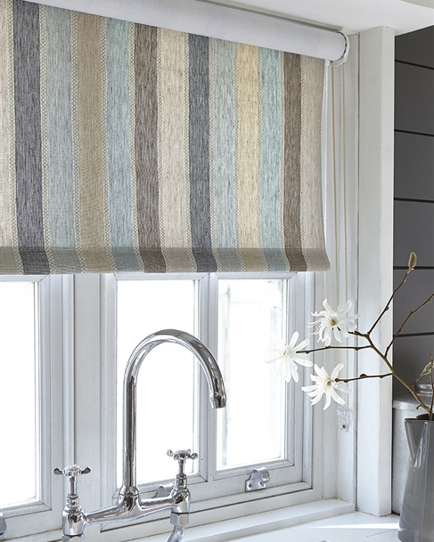 How to find Grey Roller Blinds