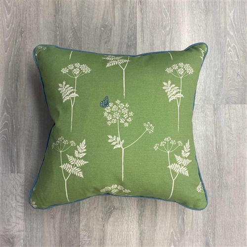 Cow Parsley - Moss, Cornflower - square, contrast piping