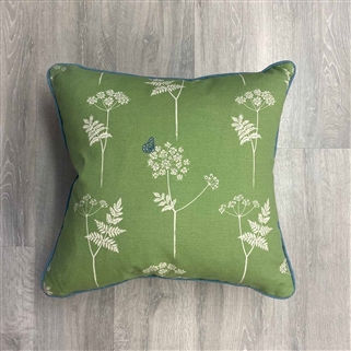 Cow Parsley - Moss, Cornflower - square, contrast piping