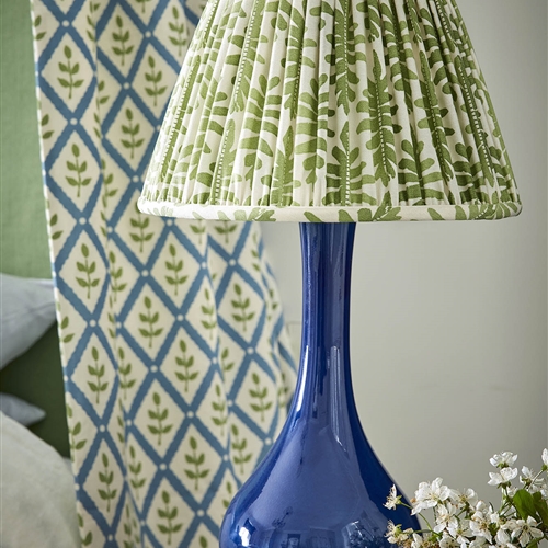 Wild Fern - Moss - pleated, lamp base