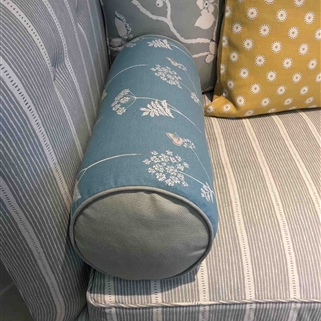 Cow Parsley - Teal, Pigeon - small bolster);